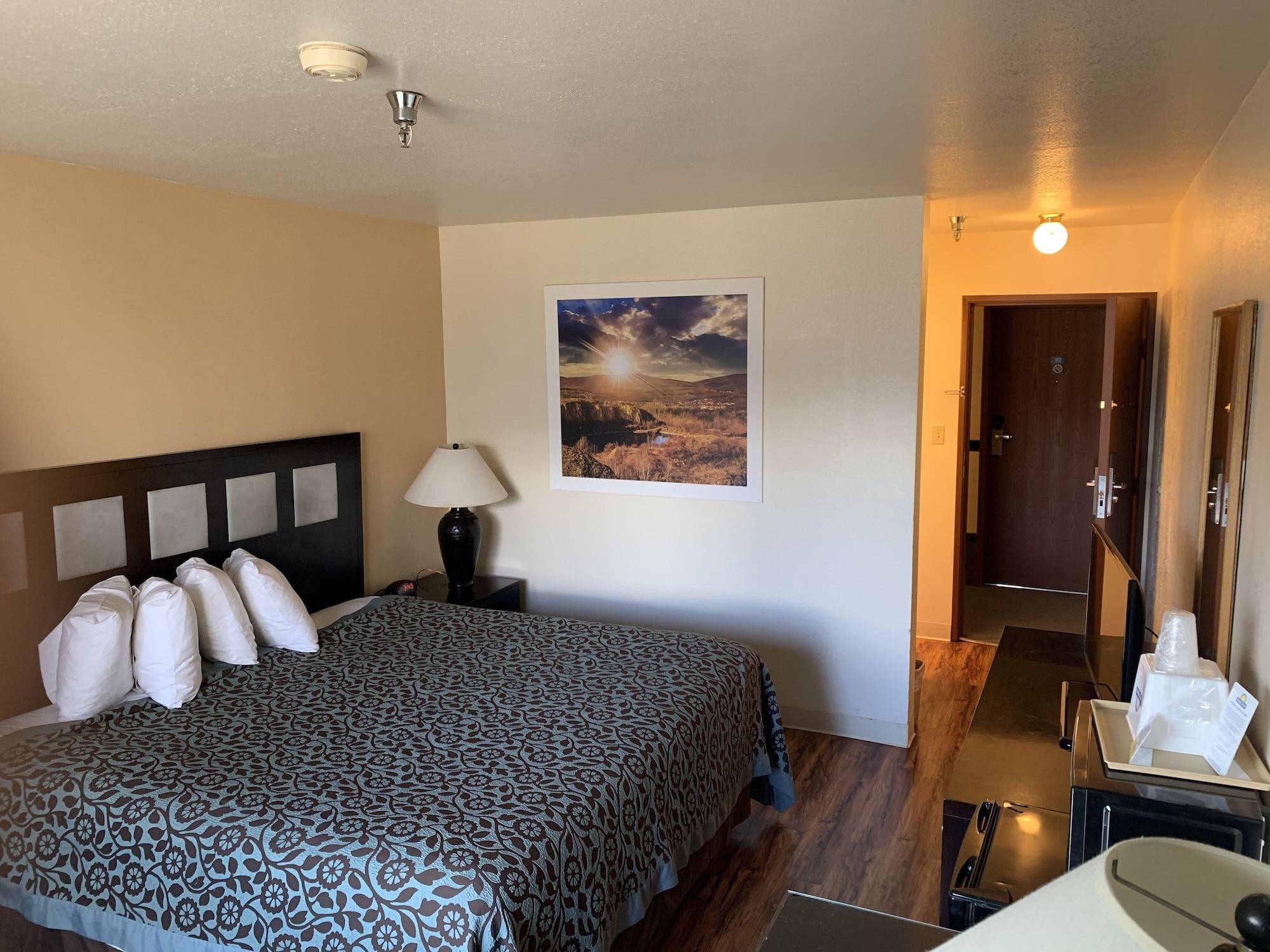 Days Inn By Wyndham Taos Bagian luar foto